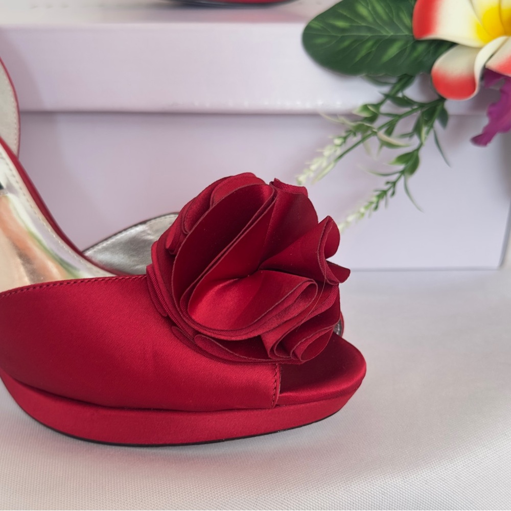 NINA ~ Red Satin 5” Heel w/Flower Accent and Silver Footbed/Sole size 8 - Picture 9 of 10